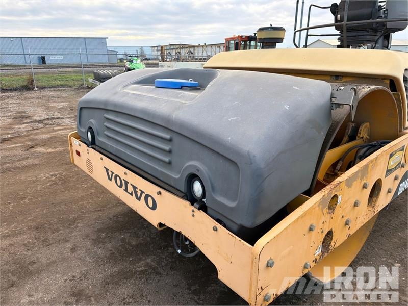 Volvo DD140 Double Drum Roller Ikerdobos hengerek