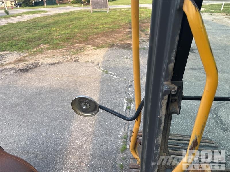 Volvo EC210C L Tracked Excavator Beltegraver