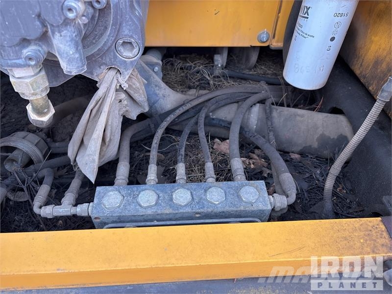 Volvo EC210C L Tracked Excavator Beltegraver