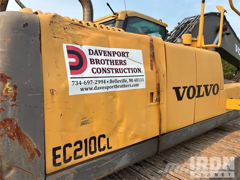 Volvo EC210C L Tracked Excavator Beltegraver