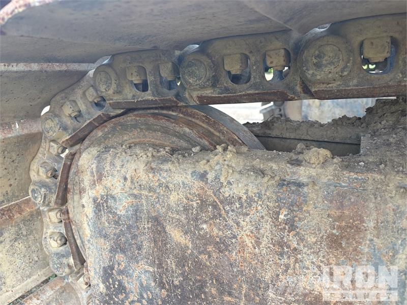 Volvo EC210C L Tracked Excavator Beltegraver