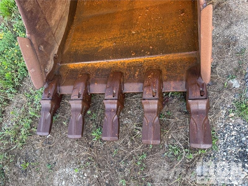 Volvo EC210C L Tracked Excavator Beltegraver