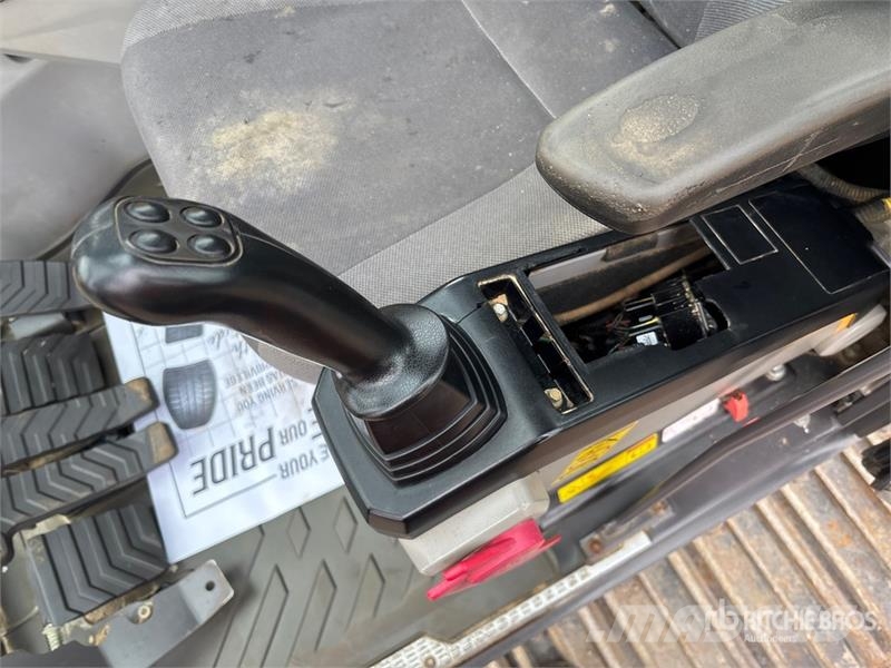 Volvo EC220ELR Tracked Excavator 대형 굴삭기 29톤 이상