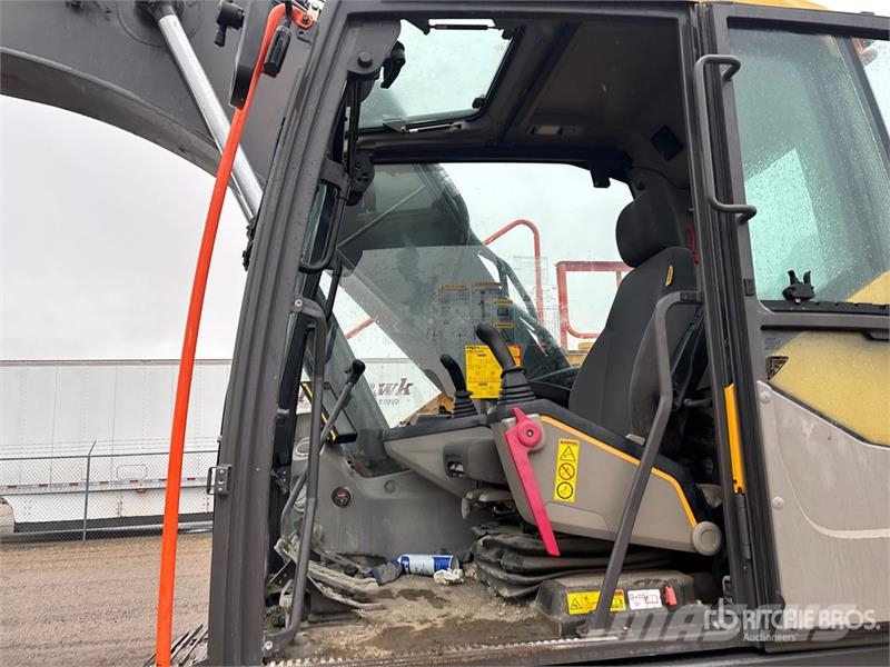 Volvo EC220ELR Tracked Excavator Raupenbagger