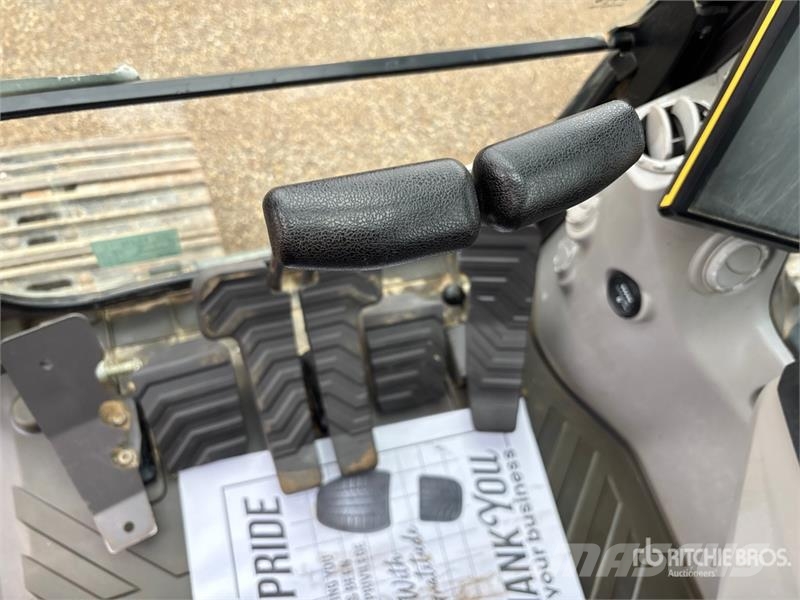 Volvo EC220ELR Tracked Excavator 대형 굴삭기 29톤 이상