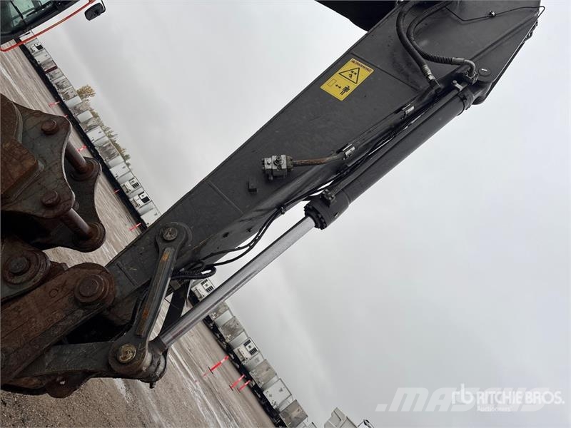 Volvo EC220ELR Tracked Excavator Raupenbagger