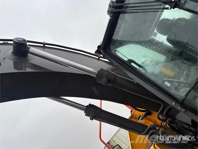 Volvo EC220ELR Tracked Excavator Raupenbagger