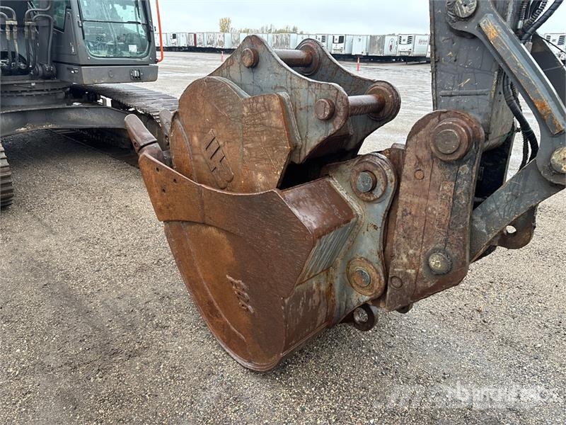 Volvo EC220ELR Tracked Excavator Raupenbagger