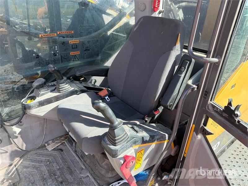Volvo EC950FL Tracked Excavator Kāpurķēžu ekskavatori
