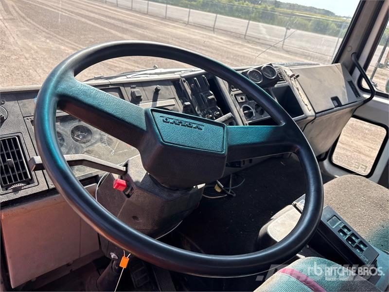 Volvo FE Platformas/izkraušana no sāniem