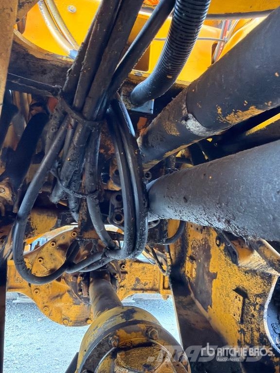 Volvo L-120 Wheel Loader Iekrāvēji uz riteņiem