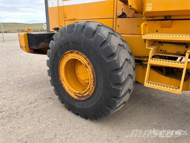 Volvo L-120 Wheel Loader Iekrāvēji uz riteņiem