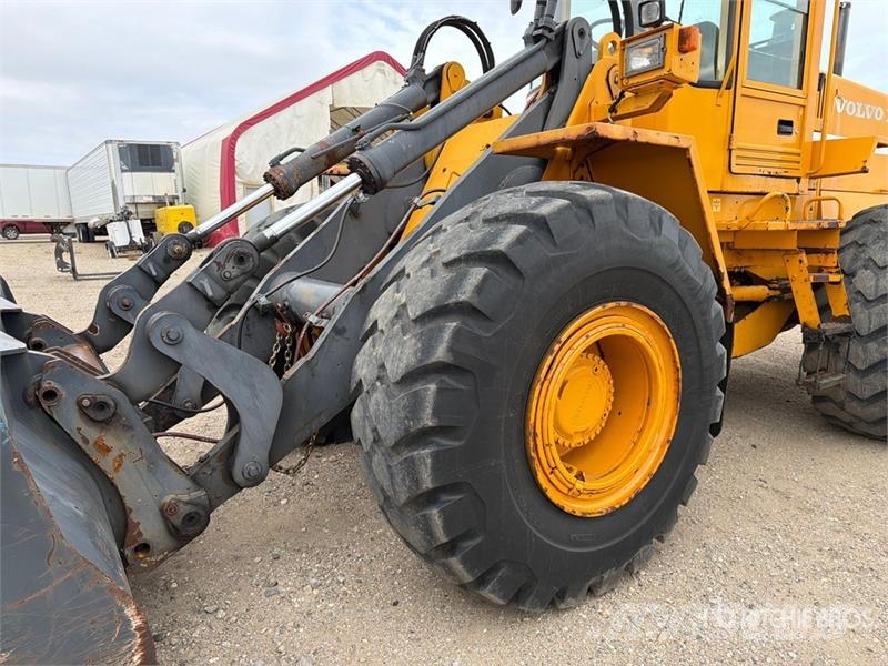 Volvo L-120 Wheel Loader Iekrāvēji uz riteņiem