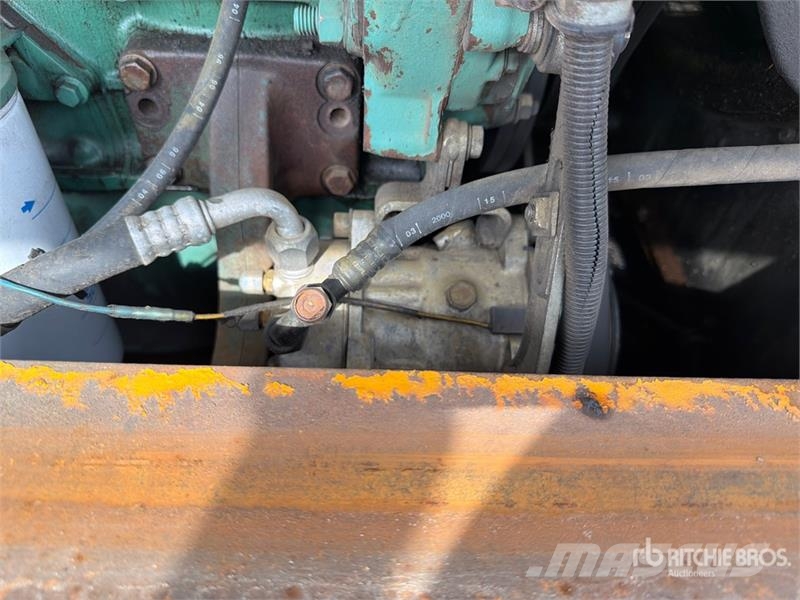 Volvo L-120 Wheel Loader Iekrāvēji uz riteņiem