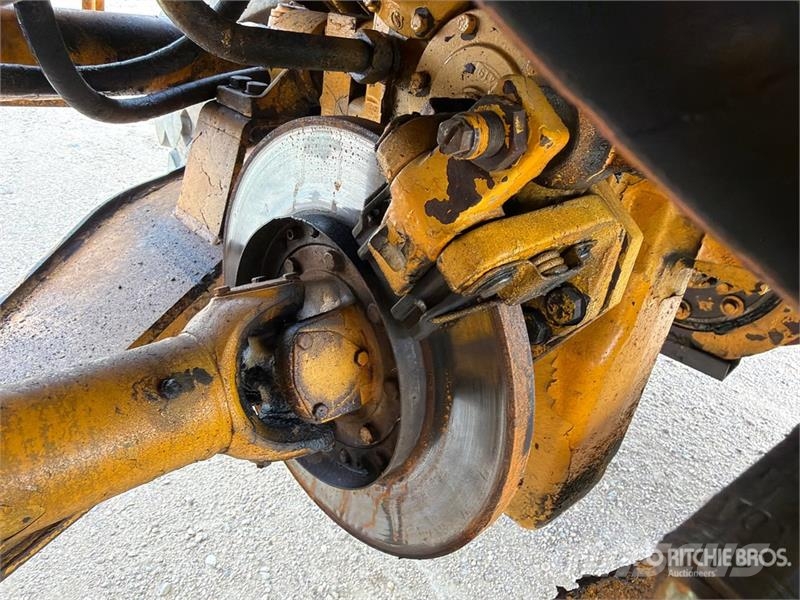Volvo L-120 Wheel Loader Iekrāvēji uz riteņiem