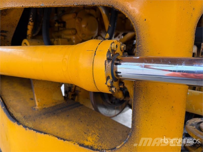 Volvo L-120 Wheel Loader Iekrāvēji uz riteņiem