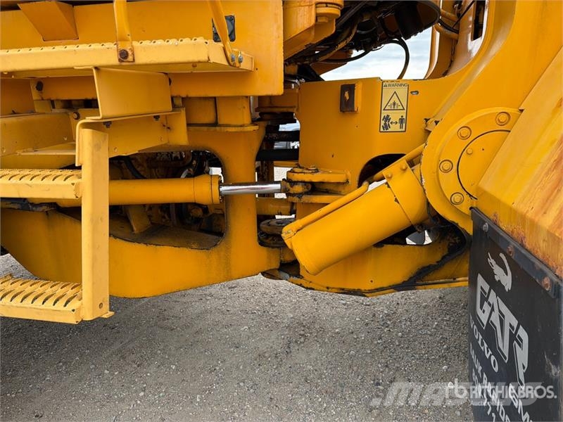 Volvo L-120 Wheel Loader Iekrāvēji uz riteņiem