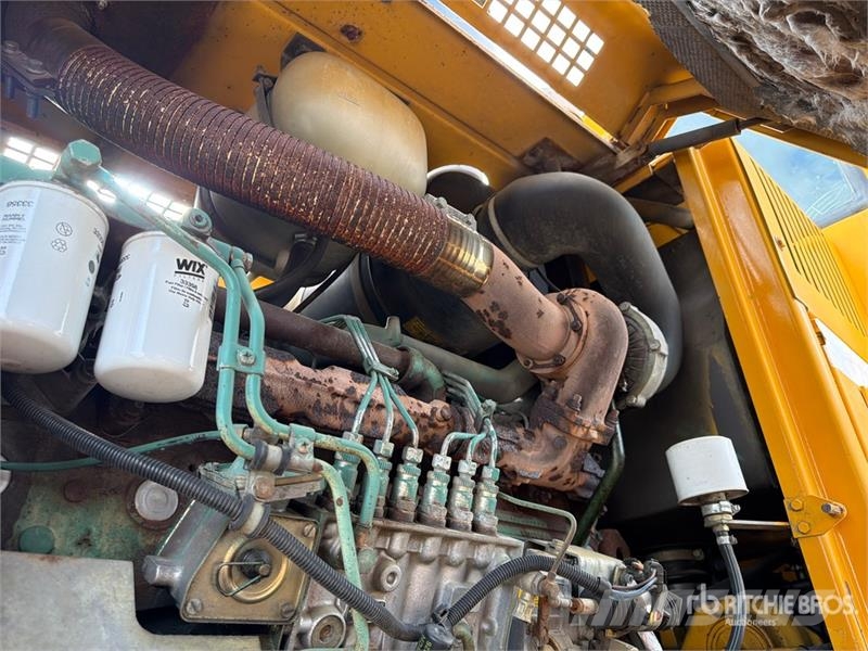 Volvo L-120 Wheel Loader Iekrāvēji uz riteņiem