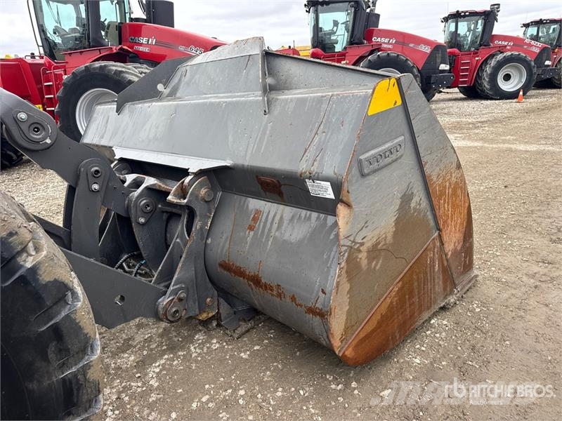 Volvo L120H Wheel Loader Kolesové nakladače