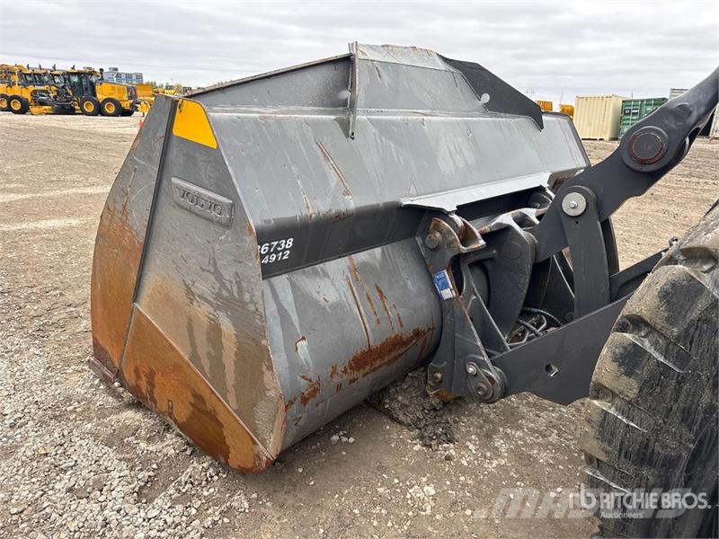 Volvo L120H Wheel Loader Kolesové nakladače