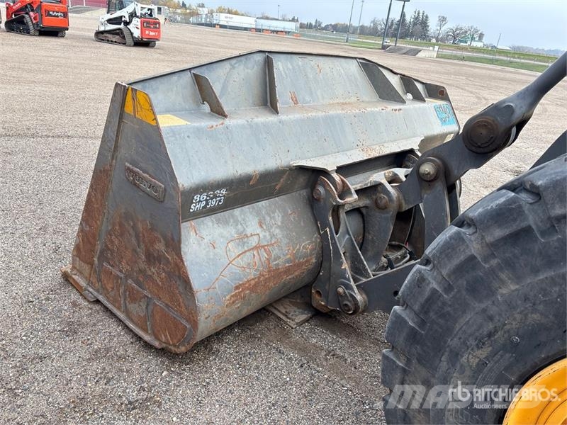 Volvo L120H Wheel Loader لوادر بعجل