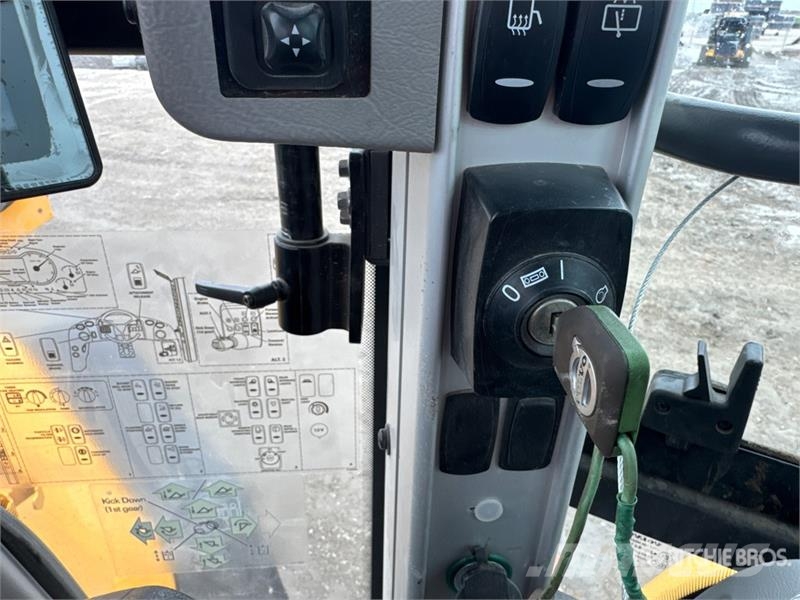 Volvo L120H Wheel Loader Kolesové nakladače