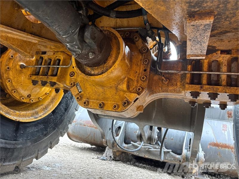 Volvo L120H Wheel Loader Kolesové nakladače