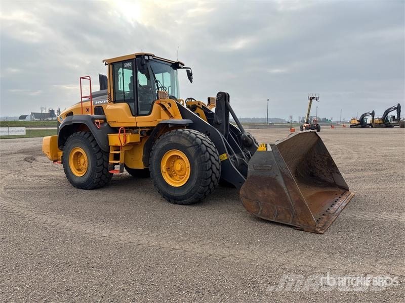 Volvo L120H Wheel Loader لوادر بعجل