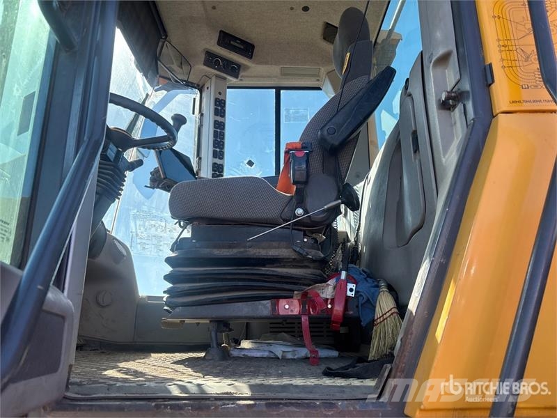 Volvo L120H Wheel Loader ホイールローダー・タイヤショベル