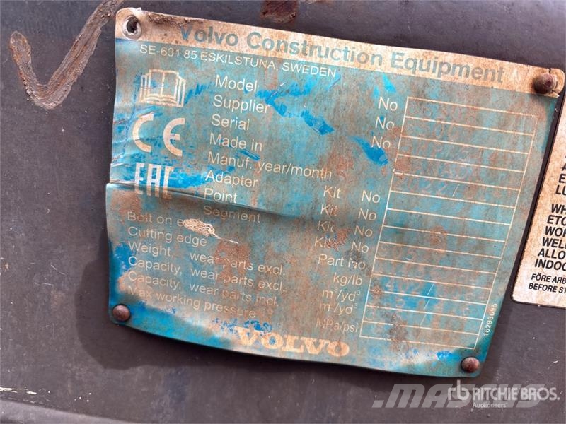 Volvo L120H Wheel Loader لوادر بعجل