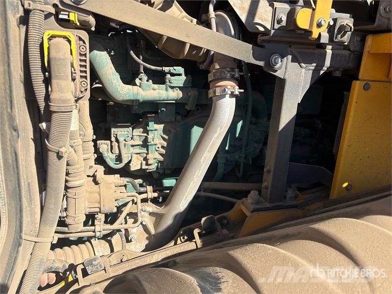 Volvo L120H Wheel Loader ホイールローダー・タイヤショベル