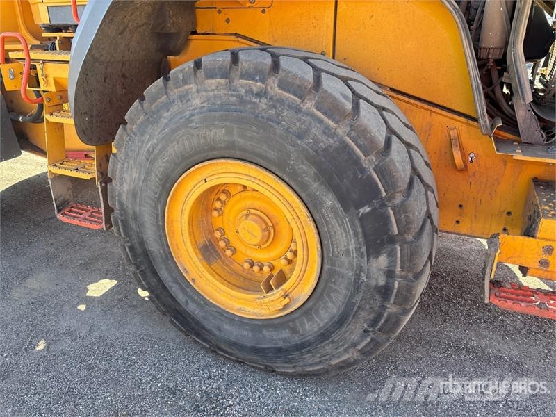 Volvo L120H Wheel Loader ホイールローダー・タイヤショベル
