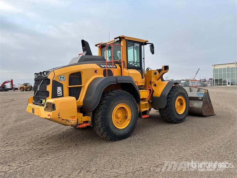 Volvo L120H Wheel Loader لوادر بعجل