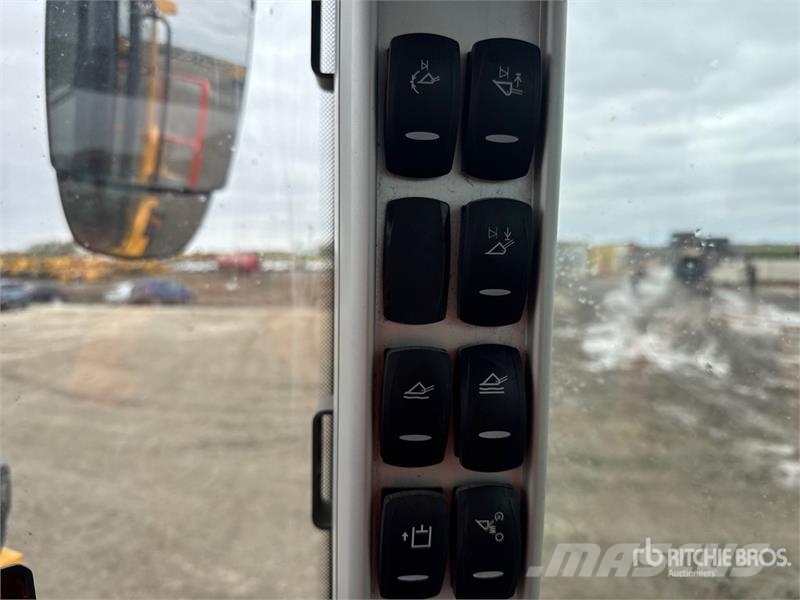 Volvo L120H Wheel Loader Kolesové nakladače
