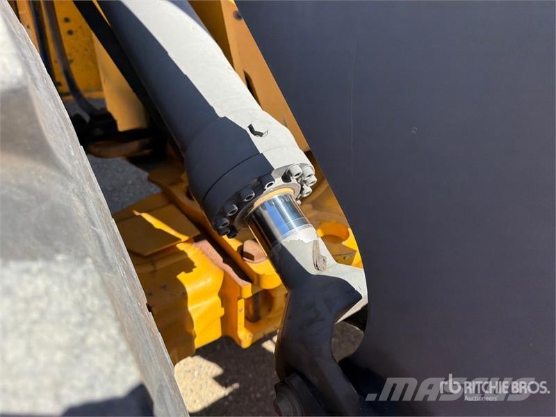 Volvo L70E Naudoti ratiniai krautuvai