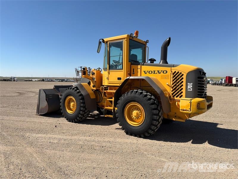 Volvo L70E Naudoti ratiniai krautuvai