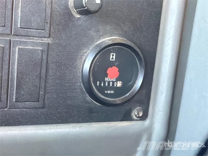 Volvo L70E Naudoti ratiniai krautuvai
