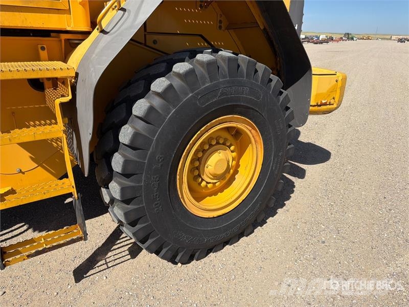 Volvo L70E Naudoti ratiniai krautuvai