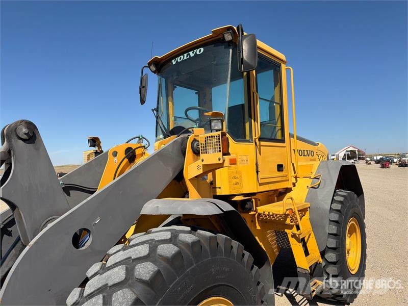 Volvo L70E Naudoti ratiniai krautuvai