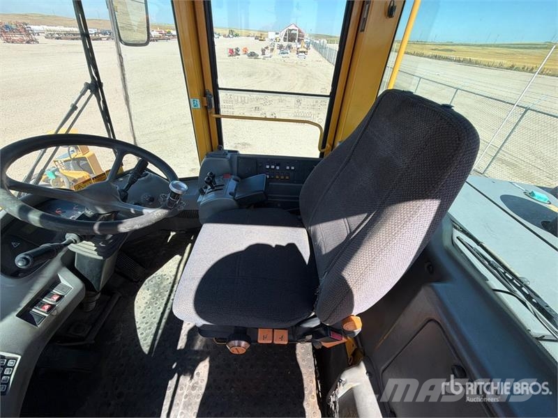Volvo L70E Naudoti ratiniai krautuvai