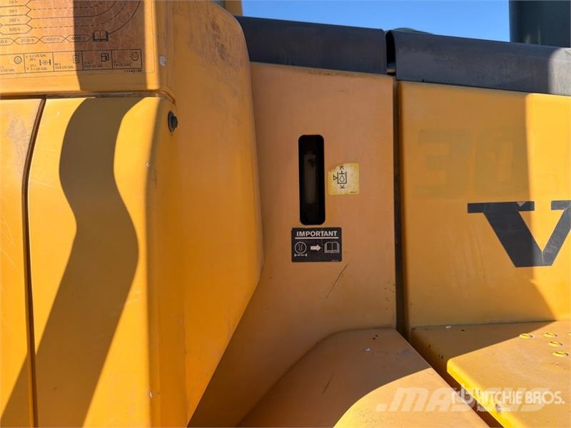 Volvo L90F Wheel Loader Wheel loaders