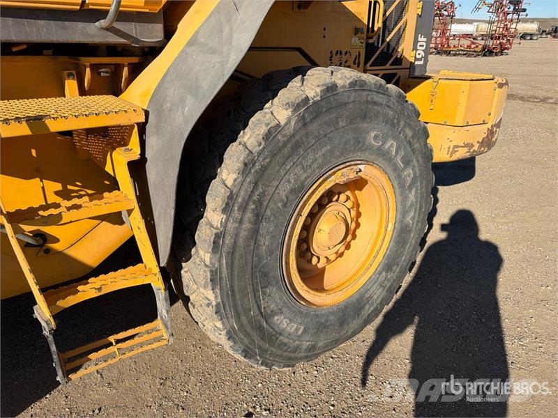 Volvo L90F Wheel Loader Wheel loaders
