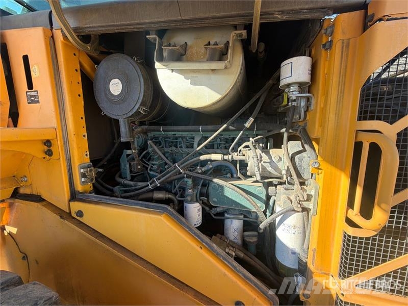 Volvo L90F Wheel Loader Wheel loaders