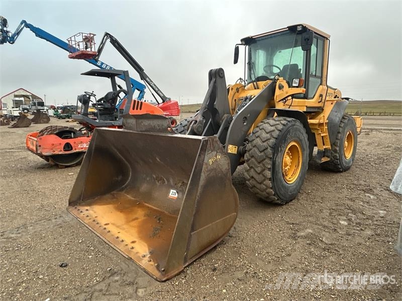 Volvo L90F Wheel Loader Radlader