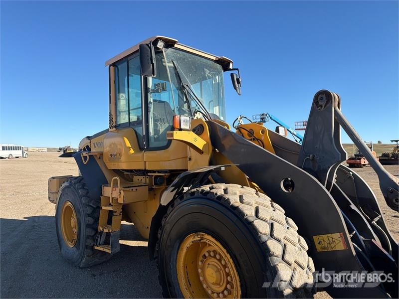 Volvo L90F Wheel Loader Wheel loaders