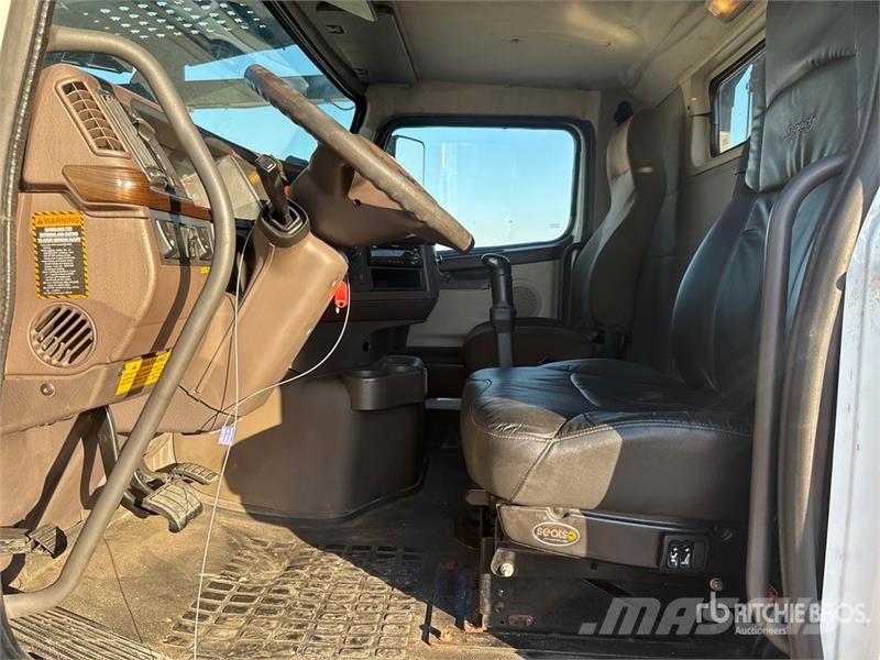Volvo VAH مركبات النقل