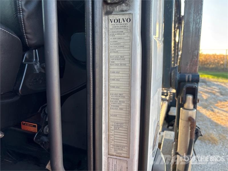 Volvo VAH Νταλίκες μεταφοράς οχημάτων