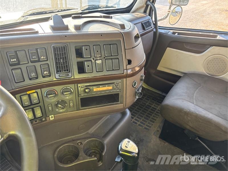 Volvo VAH Pojazdy do transportu samochodów