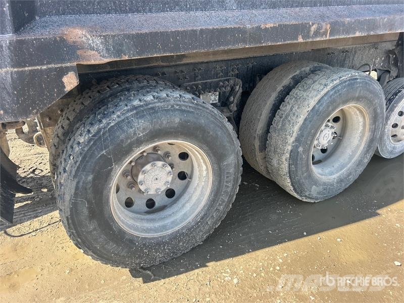 Volvo VHD Camiones bañeras basculantes o volquetes