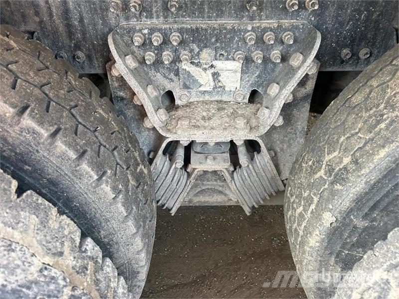 Volvo VHD Самосвал